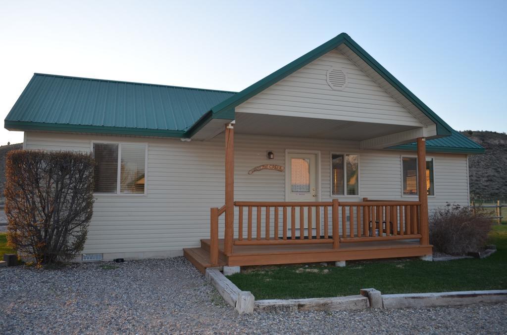 Sleepy J Cabins Swan Valley Habitación foto